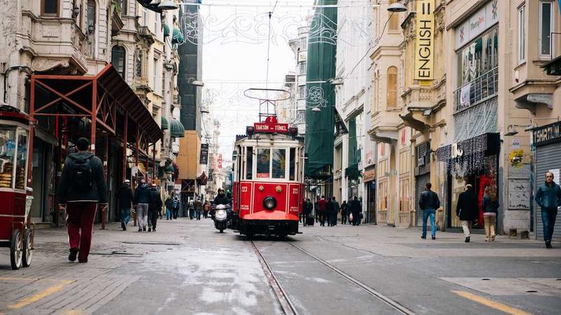 Canlı Casino ve Slot Deneyimi
